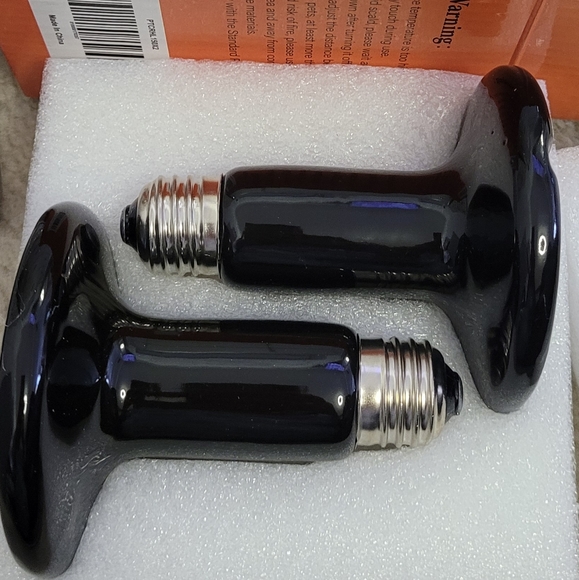 Ceramic Reptile Heat Lamp - Picture 4 of 10